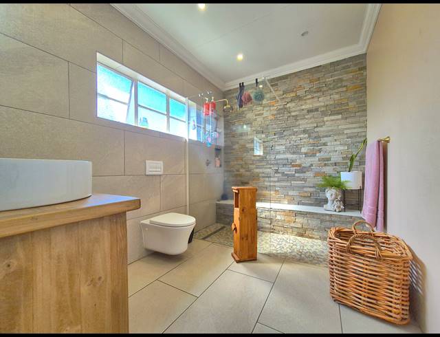 5 BEDROOM HOUSE FOR SALE IN BRENTHURST